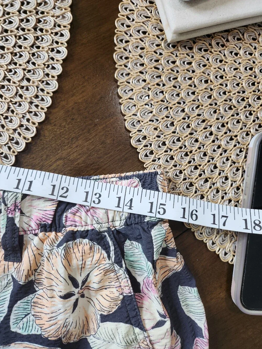 Chubbies Mens Floral Print Shorts